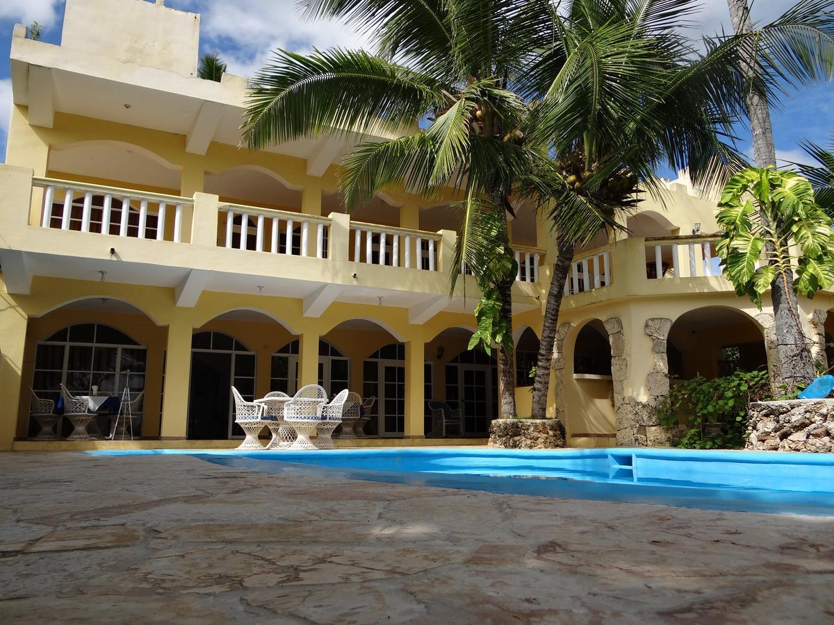 Hotel El Viejo Pirata Boca de Yuma Exterior foto